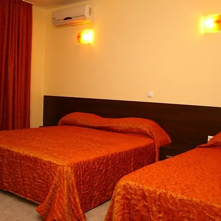 Хотел русалка