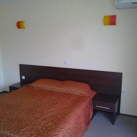 Хотел русалка Китен