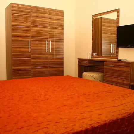 Хотел русалка Китен